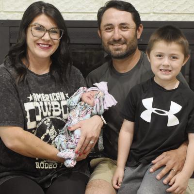 From left are Shy Salcido, baby Morgandee Salcido, Miguel Salcido, and proud brother Slade Salcido. The Salcido family welcomed their daughter in an unexpected delivery at Clinton Regional Hospital. CDN | Elisha Rangel Couple sings hospital’s praises during birth