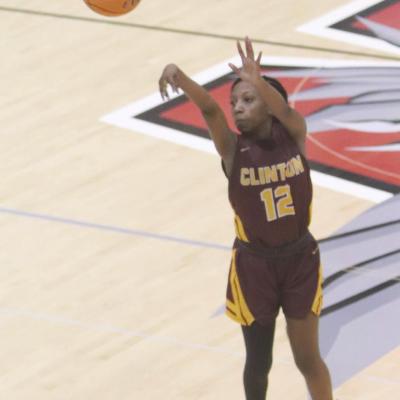 Reds split at Weatherford Classic