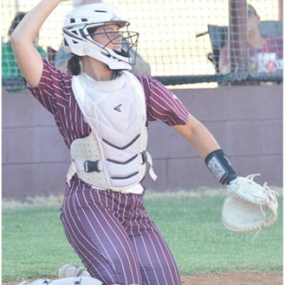 Lady Reds face off against the Elkettes