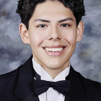 Perez, Campbell chosen for honors by high school