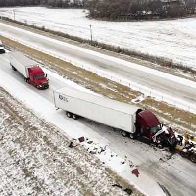 Wreck backs up traffic