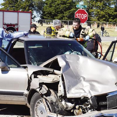 Two injured in wreck