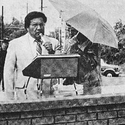 40 YEARS AGO Rev. Lawrence Hart of the Koinonia Mennonite Church gave the Memorial Day address at the American Legion observance. Holding the umbrella was Legion member Augustus Reuber. CLINTON’S HISTORY 10, 20, 30 AND 40 YEARS AGO