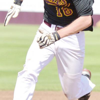 Clinton upcoming senior Harrison Crumley sprints to third base in a game earlier this summer. Crumley has been on a tear over the last six games, going 10-for-16 in his at-bats, scoring 11 runs and boasting an OBP of .714. CDN | Collin Wieder Reds running up wins down final stretch