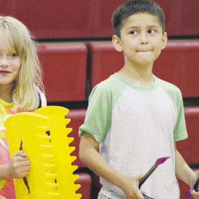 Mad Scientist showcases dinosaur features at Summer Playground