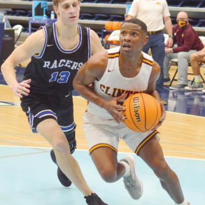 Area hoops haul in awards