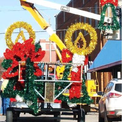 CDN | Robert S. Bryan Festive work by City employees