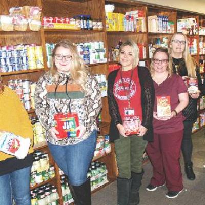 Thanksgiving food drive held