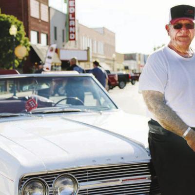 Antique car and Santa