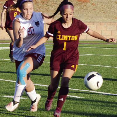 CDN | Emily Stephens Playing keepaway