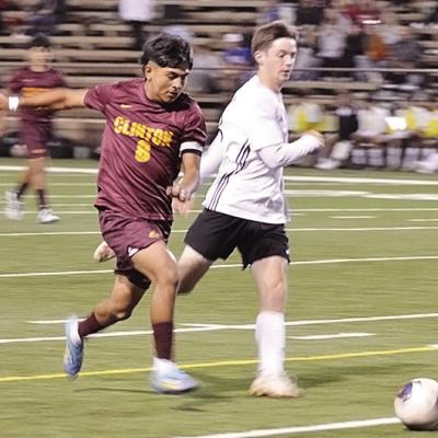 Clinton High soccer splits ‘Conflict’ with Weatherford