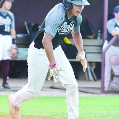  Fighting to get wins on the diamond