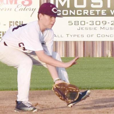 Second baseman D.J. Love fields a ground ball with perfect form to set up an out for the Reds. CDN |Josh Jennings Reds add three summer baseball wins