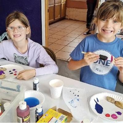 Girl Scouts hunt for badges