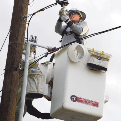 PSO changing streetlights to  LED in Clinton