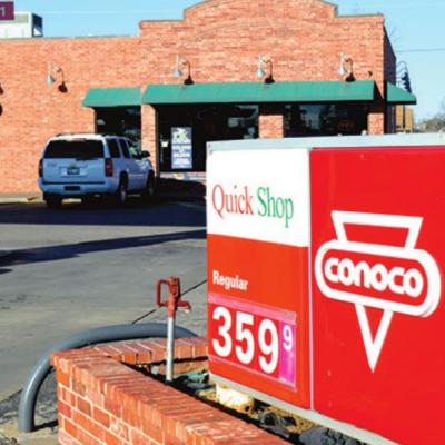 U.S. gas average tops $4 per gallon for 1st time since 2008