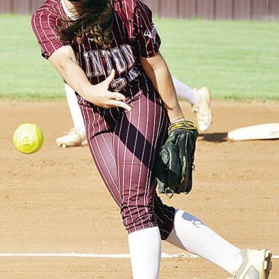 Lady Reds softball defeated by Bethany