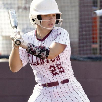 Clinton defeats Buffalo, loses to Vici