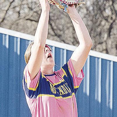 Arapaho-Butler’s Kelsey Garibay focuses on the ball as she reaches out to catch it for the out in the win against Seiling. CDN | Sam Goodwyn