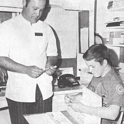 50 YEARS AGO Terry Miller, son of Mr. and Mrs. Donald Miller, 315 S. 14th, received a volunteer patch from Oklahoma General Hospital for over 100 hours of volunteer service at the hospital. He began working in the hospital lab in November 1971 and has com CLINTON’S HISTORY 10, 20, 30 AND 50 YEARS AGO